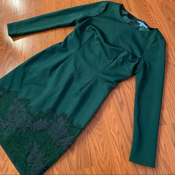 Emerald Lace Long Sleeve Dress Size 8 - Picture 9 of 9